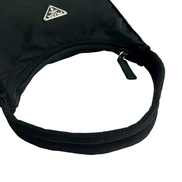 PRADA Prada Triangle Logo Plate Tessuto Nylon Handbag, Mini Tote Bag, One-Sho... - Picture 4 of 9